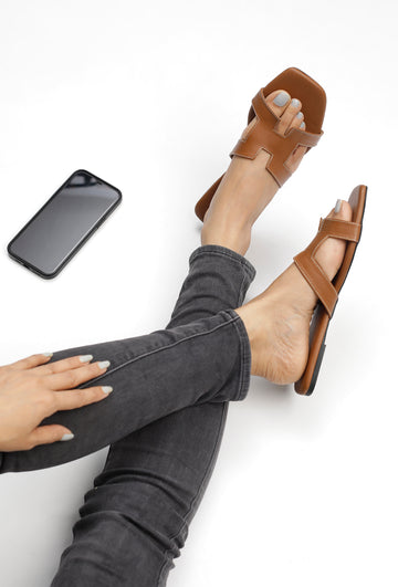 Bark Brown Cruelty Free Leather Sliders